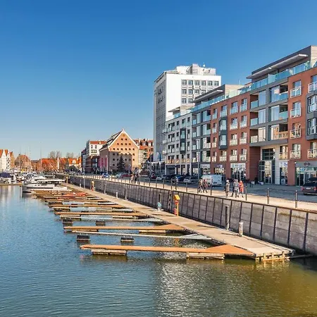 Sun & Snow Szafarnia Waterlane Appartamento Danzica